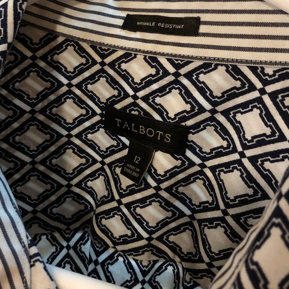 Talbots Wrinkle Resistant Button Down Blouse. - image 2